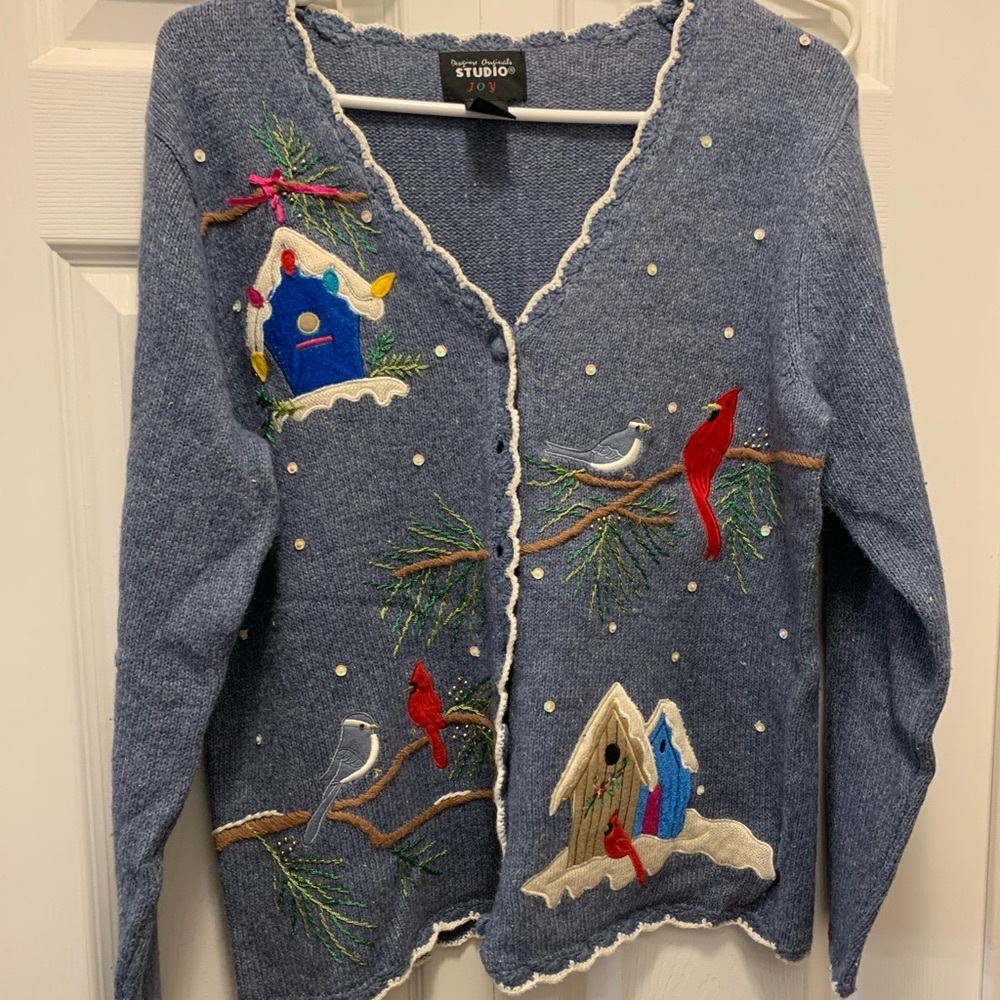 Women small sweater